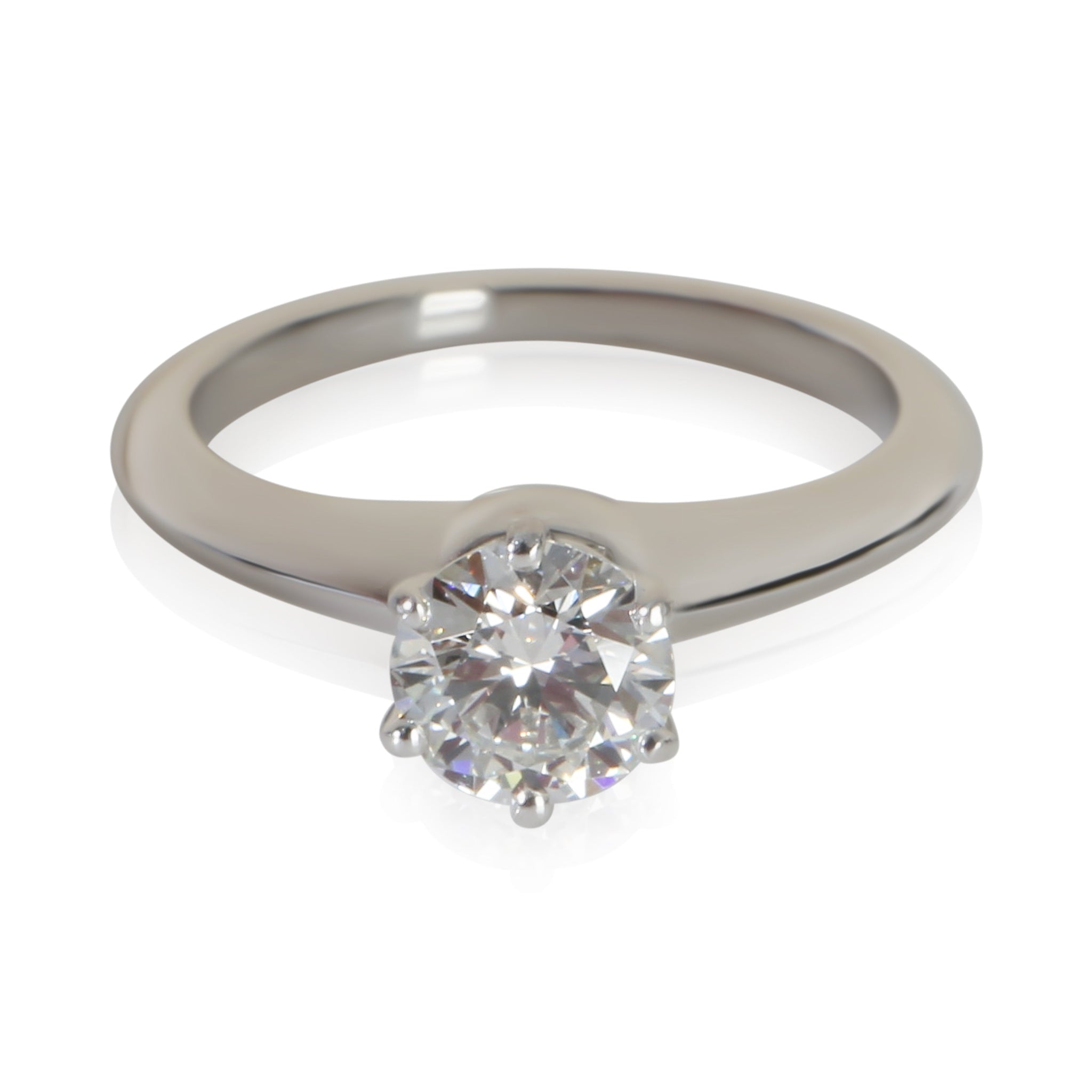 0.82 ct Round Brilliant Diamond Engagement Ring