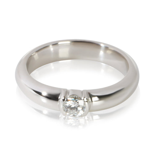 0.21 ct Round Brilliant Diamond Etoile Engagement Ring