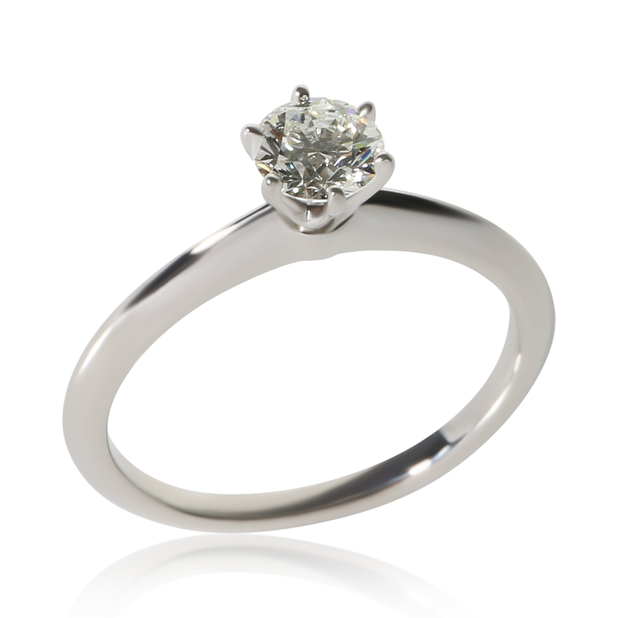 0.61 ct Round Brilliant Diamond Engagement Ring