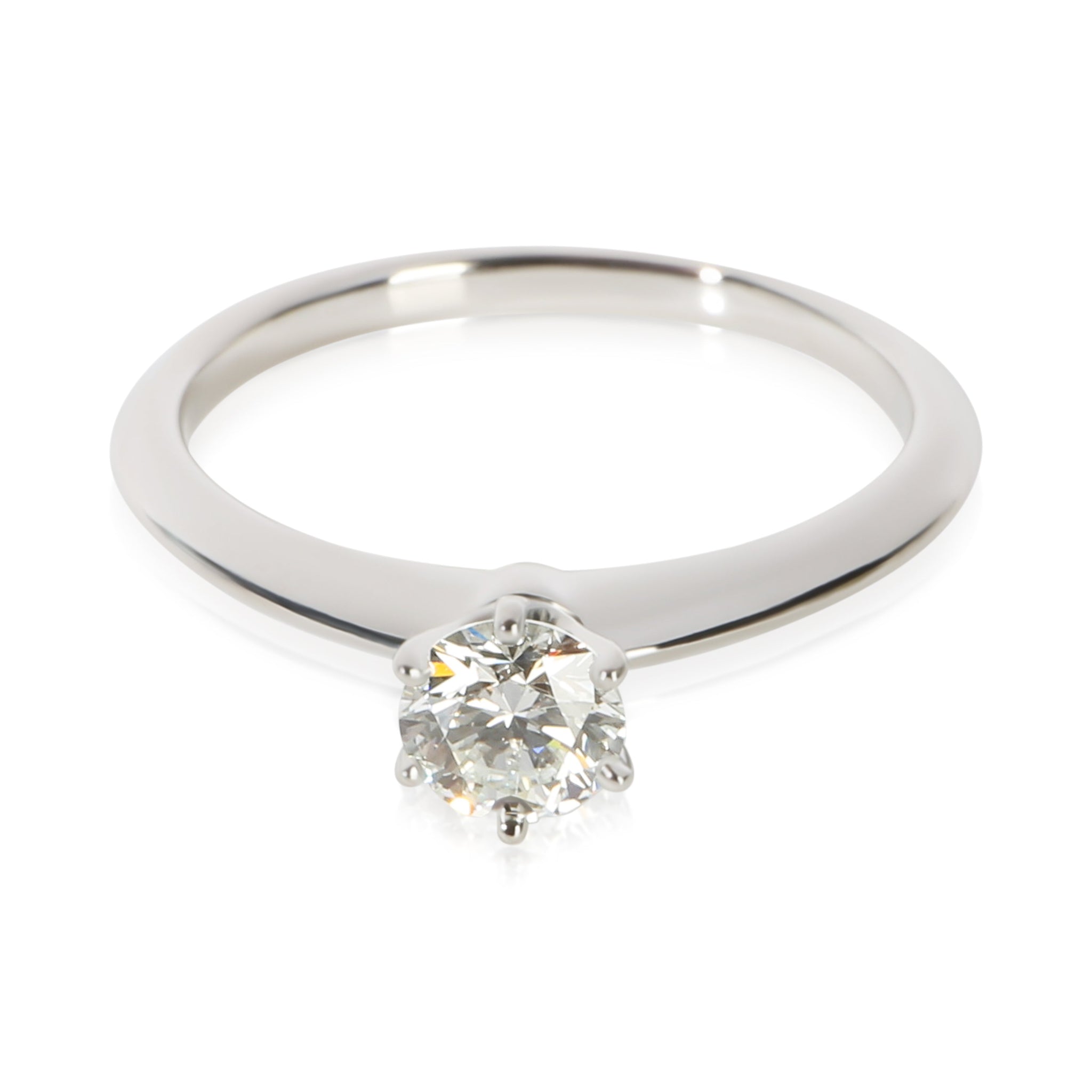 0.61 ct Round Brilliant Diamond Engagement Ring