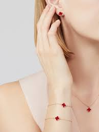Van Cleef & Arpels Sweet Alhambra bracelet