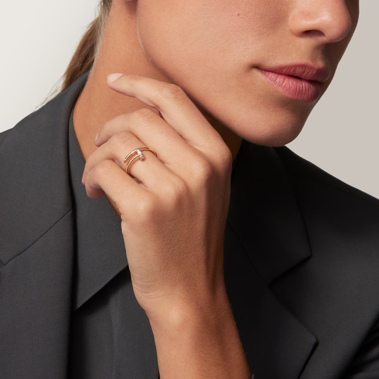 Juste un Clou ring, small model, diamonds