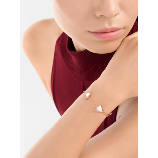Diva's Dream Mother of Pearl Bracelet in 18kt Rose Gold
