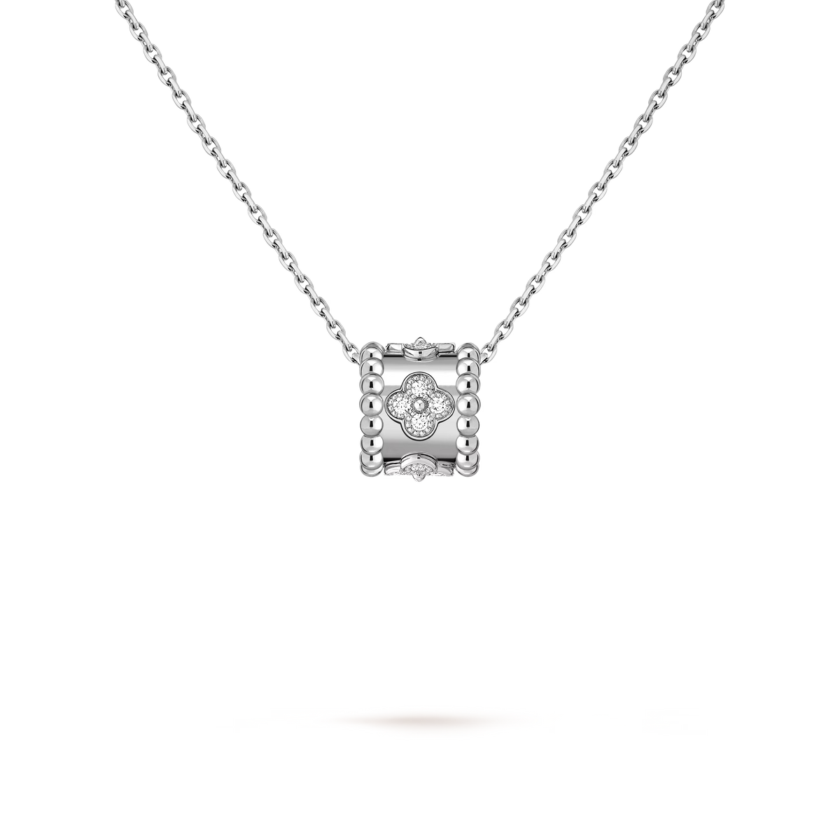 Perlée clovers pendant