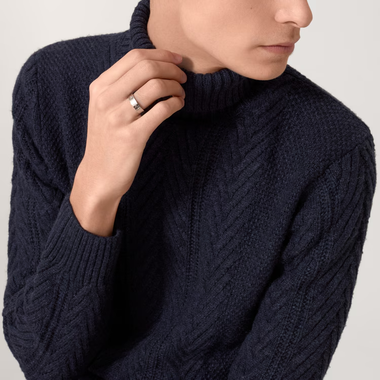 LOVE ring, classic model