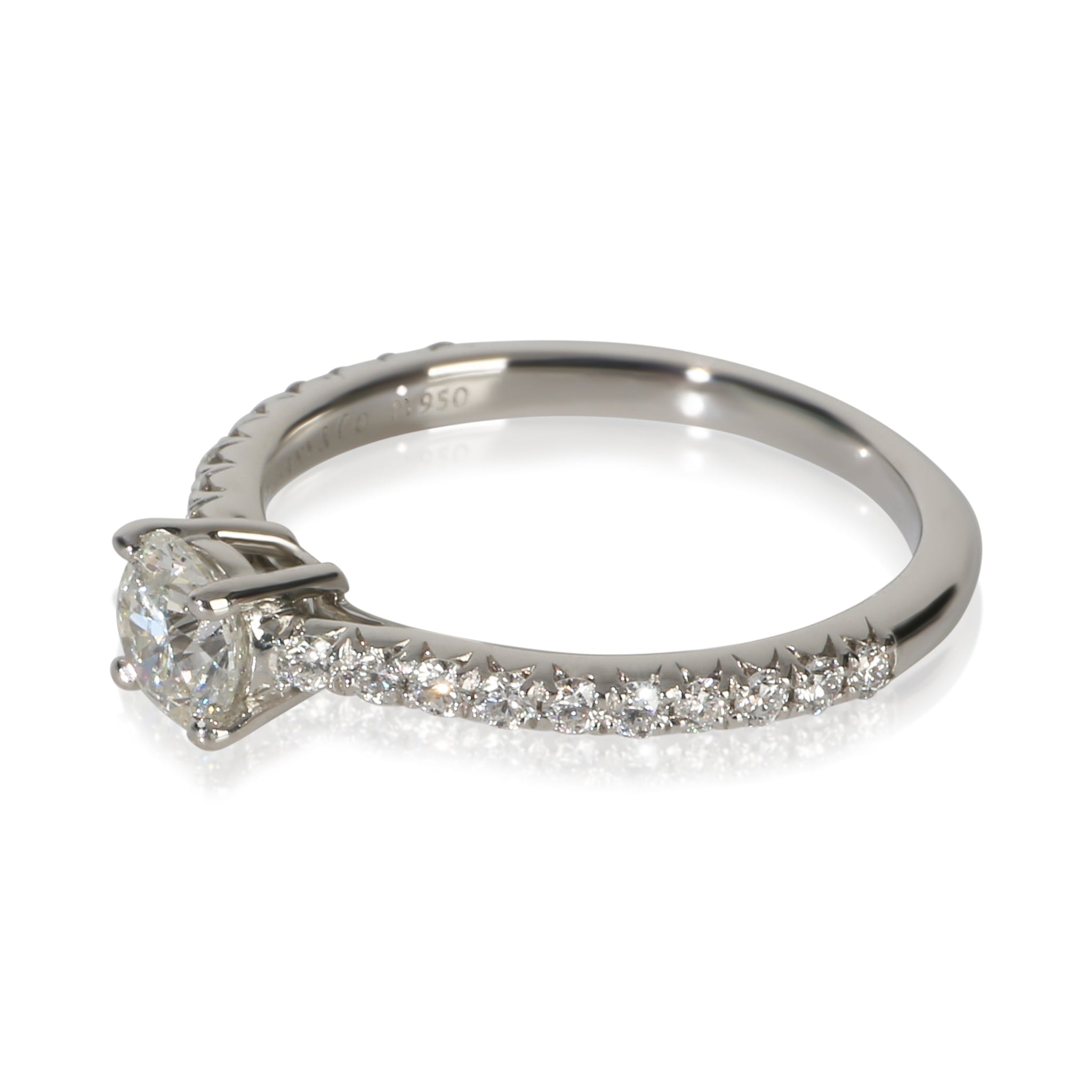 0.38 ct Round Brilliant Diamond Novo Engagement Ring