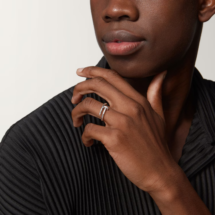 Juste un Clou ring, small model, diamonds