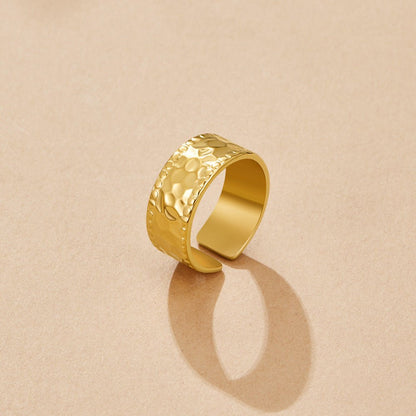 Amaya Hammered Gold Ring