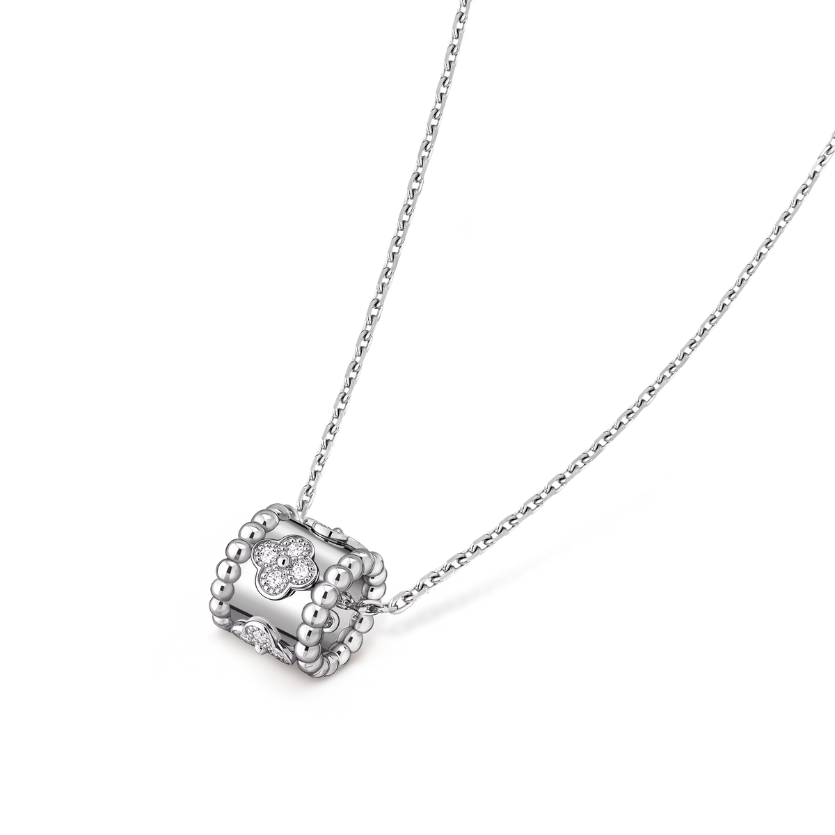 Perlée clovers pendant