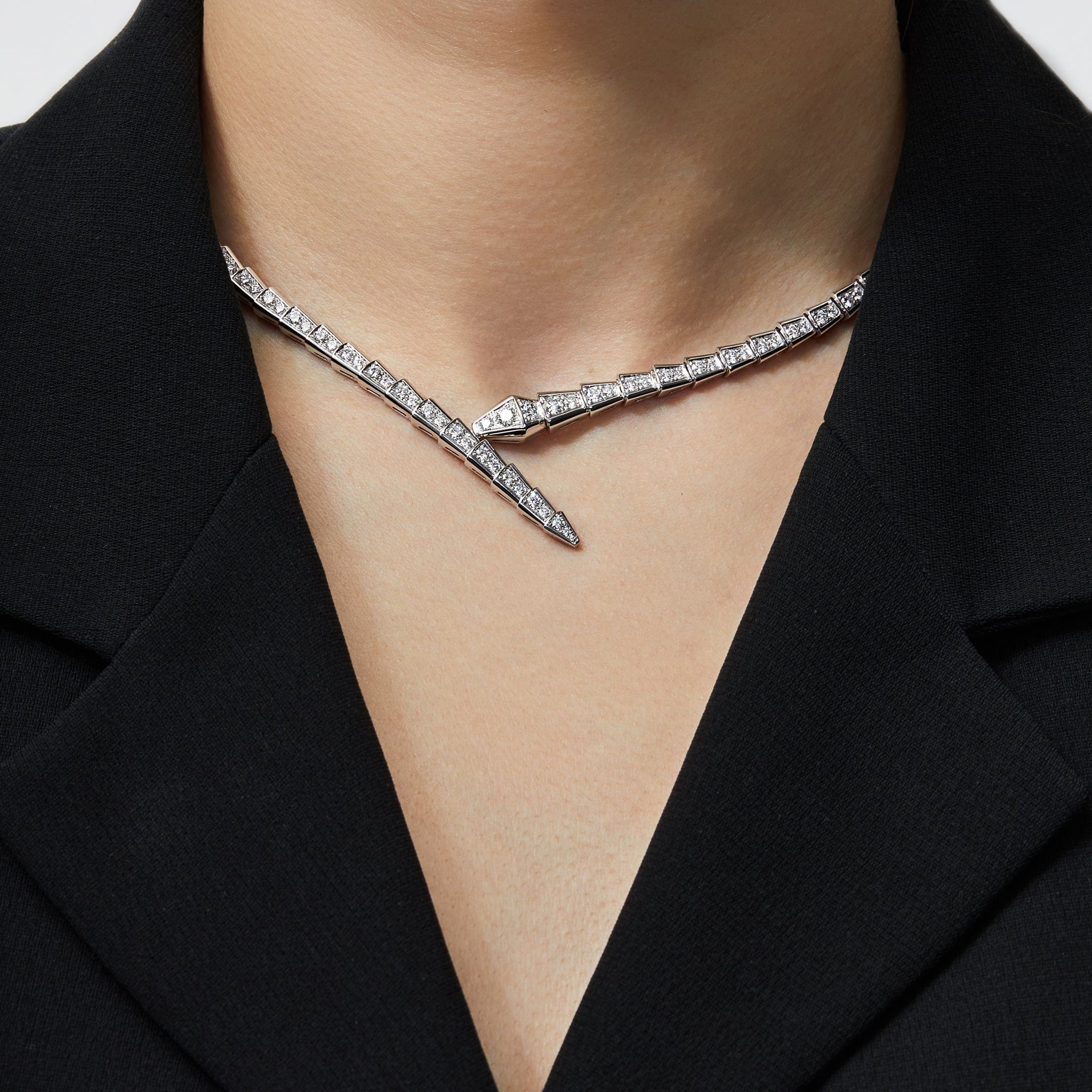 BVLGARI Serpenti Viper Necklace White Gold Pavé Diamonds 360348 Medium