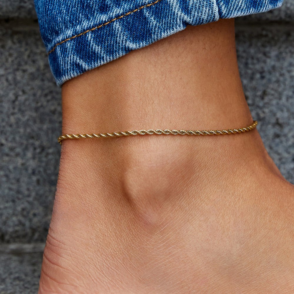 Calla Gold Twisted Chain Anklet