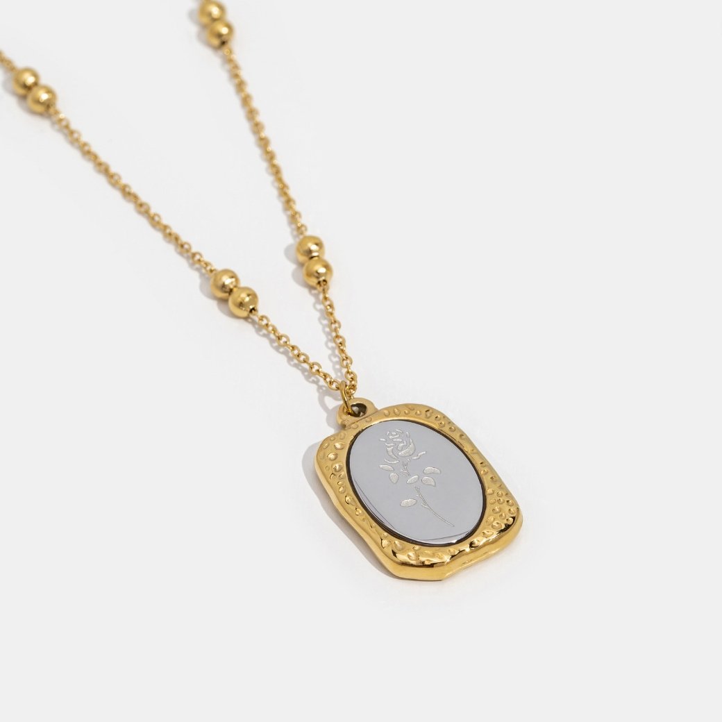 'Fragile Love' Rose Necklace
