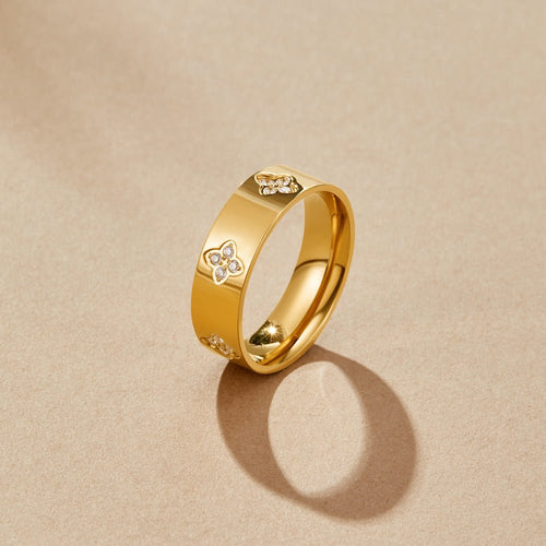 Gold Crystal Clover Band Ring